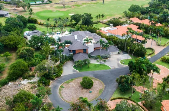 For Sale Villa En Casa De Campo La Romana De 15 Habitaciones Con 3870 Metros De Solar 
