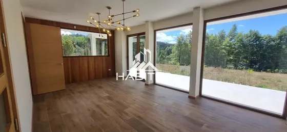 Cod 39754 Casa En Venta De 5 Dorm. 5 Baños En Parcela Temuco
