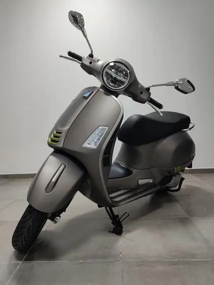 Vespa Gts 300 Super Tech  Año 2022