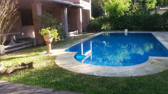 Alquiler De Casa Quinta En Parque Leloir