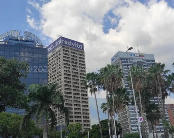 Local-oficina En Plaza Venezuela   Bh