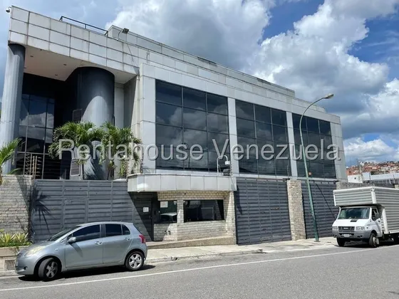Local En Alquiler La Urbina Mls #25-14227