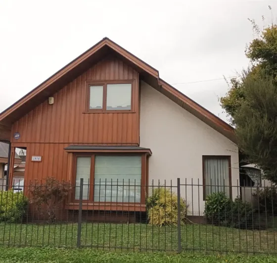 Casa En Venta De 4 Dorm. En Osorno