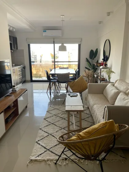Depto 2 Amb Excelente Estado. Cfte Con Balcón Vista Abierta Super Lum Floresta