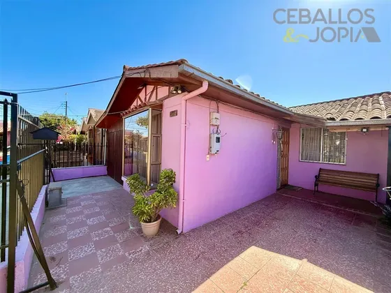 Casa En Venta De 3 Dorm. En Quilpué