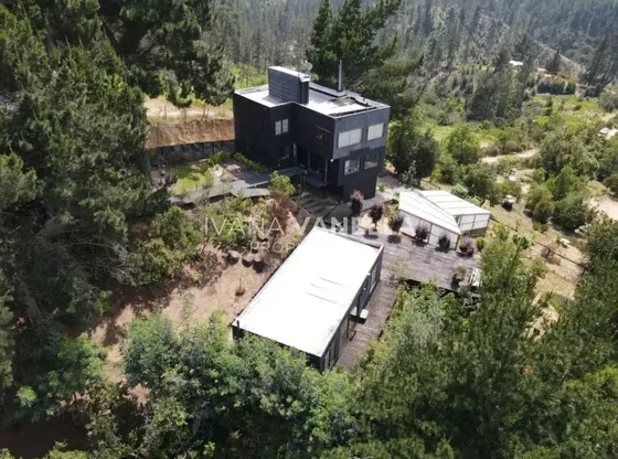 Casa En Venta De 4 Dorm 2 Bañ + Casa De Huésped Casa Blanca