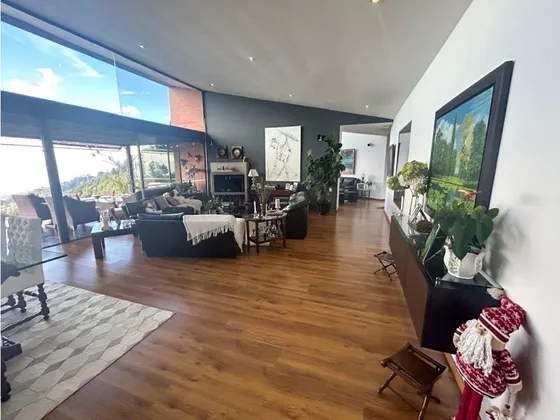 Casa Exclusiva En Venta En Parcelacion Sector Chacaltaya Las Palmas 