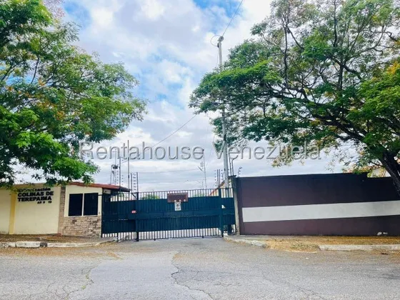 Casa En Venta Urb Colinas De Terepaima, Ubicado En Cabudare, Codigo 2 5 1 7 8 2 0, Mildred, Esta Acogedora Casa  Cuenta Con Habitaciones Amplias Y Cómodas, Ideal Para Una Familia Pequeña O 