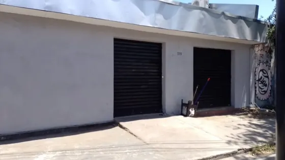 Excelente Local Comercial - Santa Rosa Con Departamental
