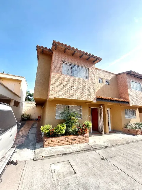 Venta Townhouse En Conj. Resd. Guayabal Country 138mst2