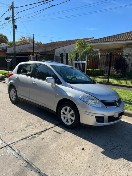 Nissan Tiida 1.8 Tekna