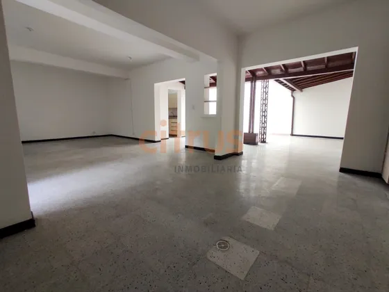Oficinas En Arriendo La Castellana 643-7427858
