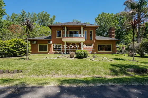 Casa En Venta 6 Ambientes La Tradición Con Vista Al Golf