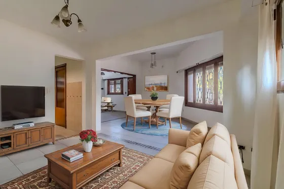 Casa · En Venta · Con Terraza · 4 Ambientes · Villa Domínico