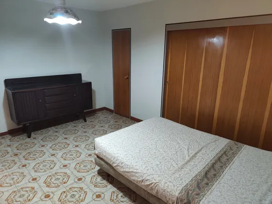 Alquiler De Amplia Habitación Con Baño Privado Montalban Hyh