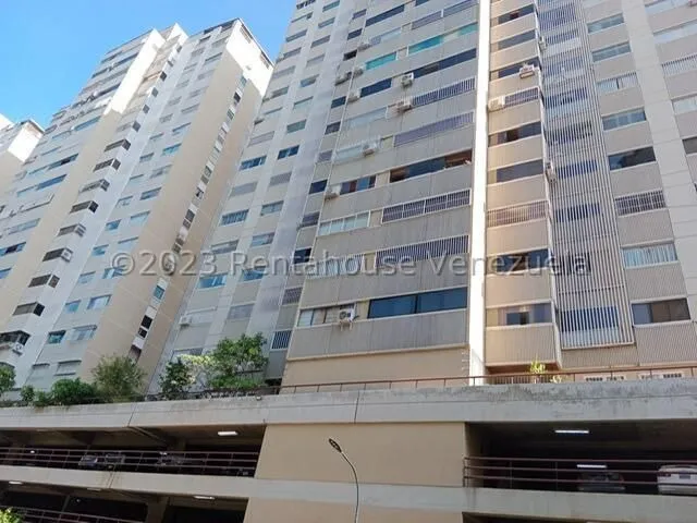 Apartamento, Con Excelente Vista, Ubicado En Santa Fe Norte, 2 Habitaciones, 1 Estudio, 2 Banos Completocerca De Centro Comercial Y Medico, Asi Como Tambien De Colegios Y Areas Verdes Vi Mls #24-4375 