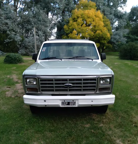 Ford F-100 Perkins 4 Potenciado