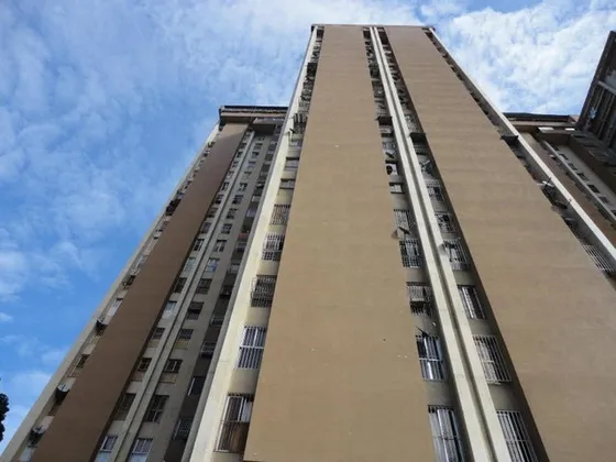 117m2 El Paraiso Frente Plaza Madariaga, 3 Habitaciones Mas Servicio, Excelente Ubicación, Mls#23-16642