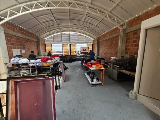 Venta Bodega Y Oficinas Barrio Municipal Cali