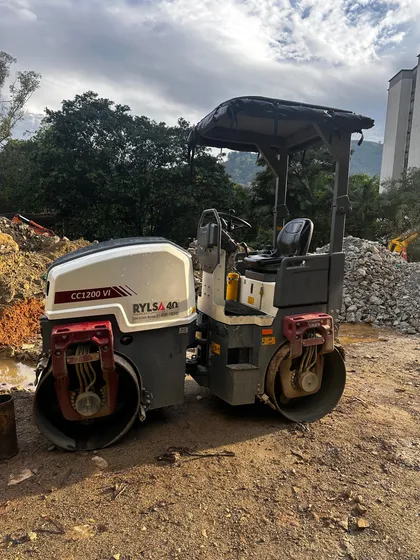 Vibro Compactador Doble Rodillo 3.5 T