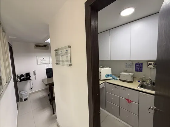 Se Vende Consultorio Sector Parque De La Vida