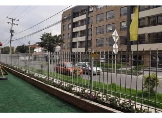 Vendo Apto Ext Adecuado Silla De Ruedas  2 Balcones Nva. Autopista -5-