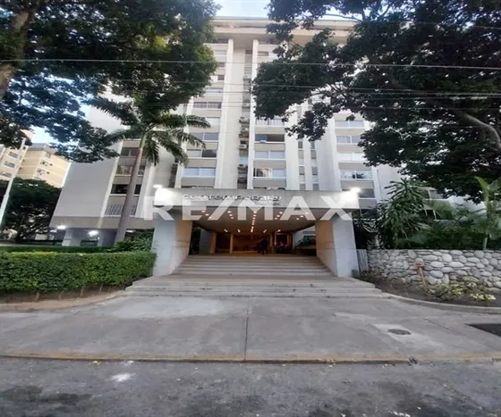 Apartamento En Alquiler En Los Palos Grandes 60mts/2h/1b