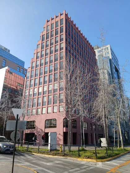 Excelentes Oficinas Panta Libre De 359 M2 Recién Remodelada