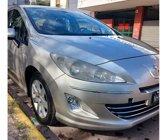 Peugeot 408 2.0 Allure 143cv