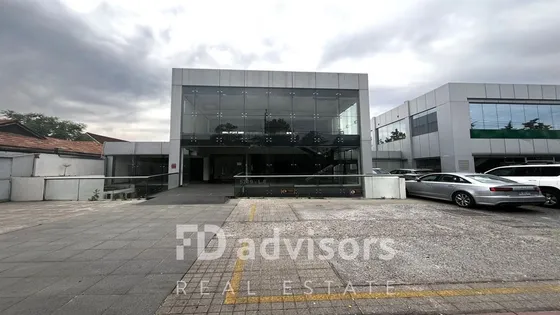 Local Comercial 200 M2 - Vitacura