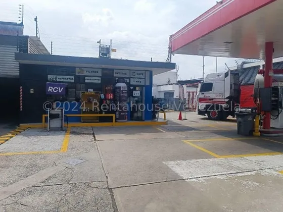 Jg Cod Flex 24-26173 Se Alquila Estupendo Galpon Comercial De 1.300 Mts En Chacao Negociable