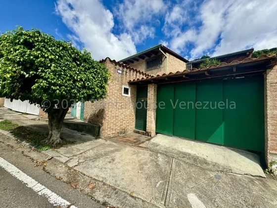 Para Remodelar Casa En Venta En Santa Ines. Yr24-28107