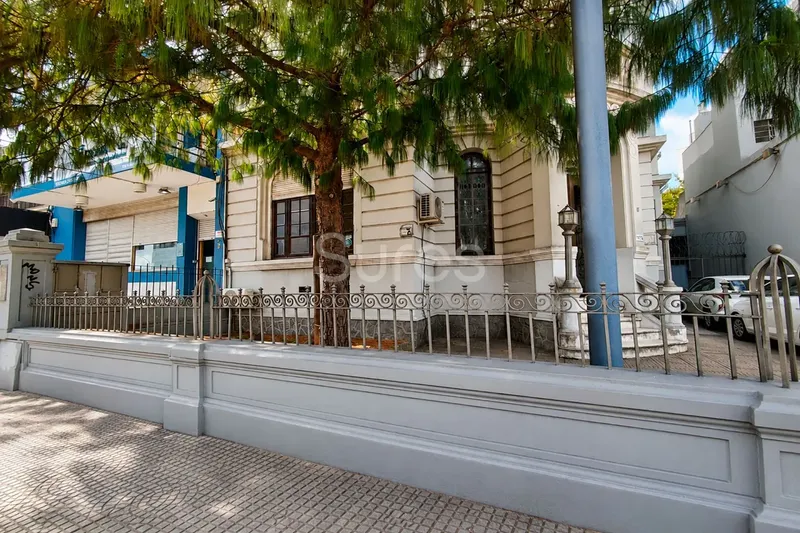Alquiler De Oficina En Tres Cruces, Montevideo