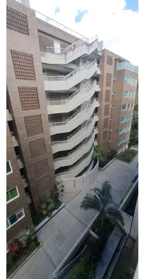 Vendo Apartamento 93m2 Escampadero 3747
