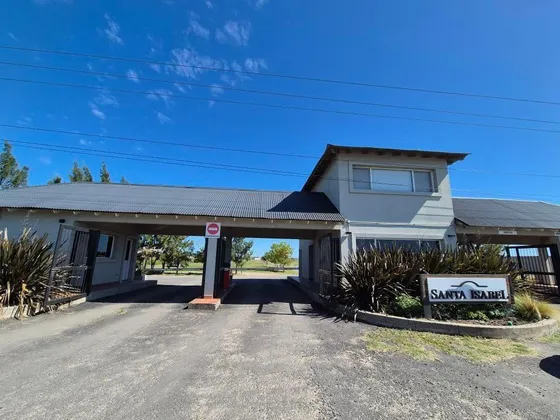 Venta Lote A La Laguna Barrio Santa Isabel