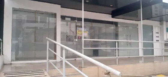 Excelente Oportunidad Amplio Local Para Establecer Una Discoteca, Restaurante, Supermercados O El Emprendimiento Que Sueñas Cod. 46312