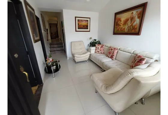 Se Vende Casa En El S. Barrio La Clarita