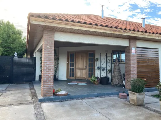 Hermosa Casa En Villa Maria Lucia Machali