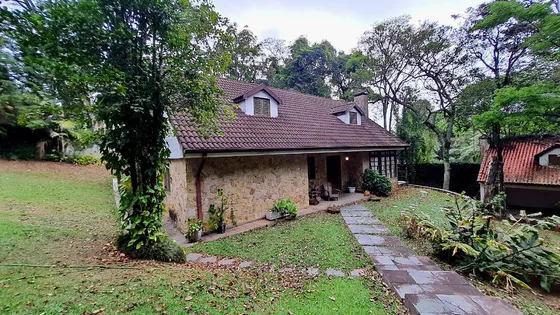 Casa Sobrado Com Jardim Grande E Garagem Com Edícula (valor Negociável), Na Serra Da Cantareira