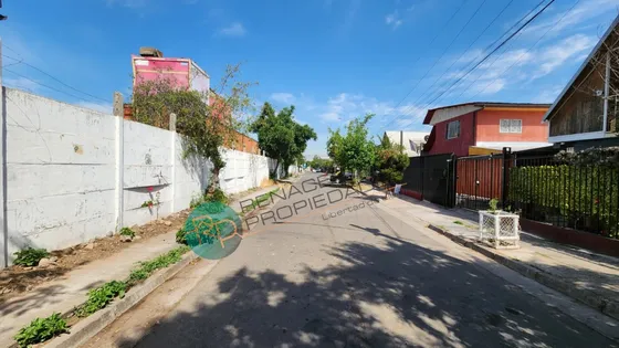  Casa Con Gran Terreno Comuna De La Granja