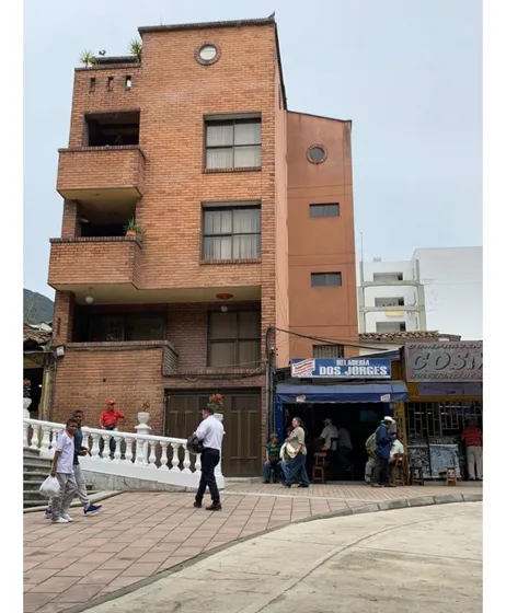 Venta Edificio La Estrella En El Parque Principal