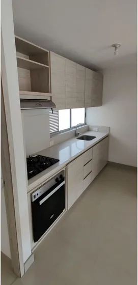 Venta Espectacular Apartamento Quinto Piso. Sector Oeste. Unidad Rincon De Cristales.