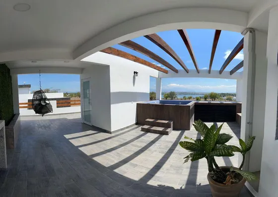 Casa Con Alberca Y Seguridad En Fraccionamiento De Tequesquitengo