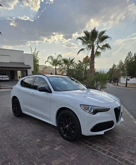 Alfa Romeo Stelvio Ti Q4 Awd