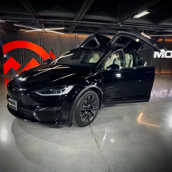 Tesla Model X Dual 6 Pasajeros