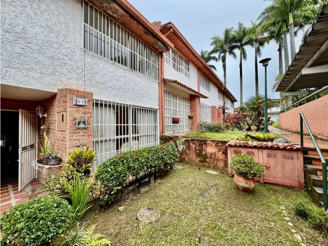 Se Vende Th 170m2 3h+s/3b/2p La Unión