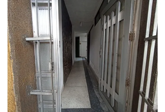 Se Vende Casa Grande, Barrio Boston!!