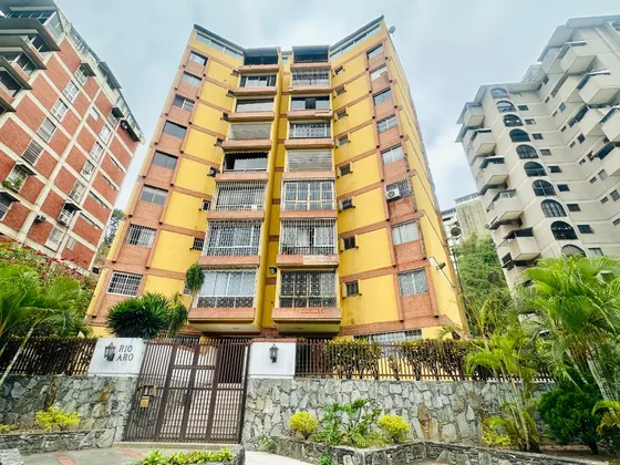 Excelente Apartamento En Alquiler, Ubicado En El Corazón Del Boulevard Del Cafetal  Vi Mls #25-20648