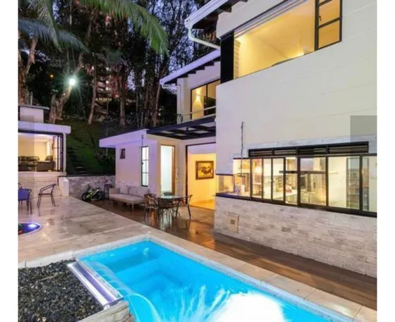 Casa Para Venta En Medellín El Poblado Los Balsos