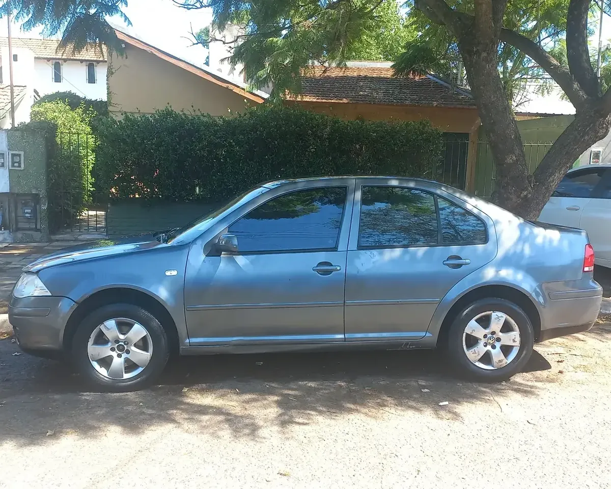 Volkswagen Bora 2.0 Trendline 115 hp